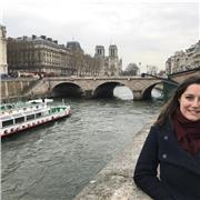 Licenciada en Historia del Arte da clases particulares en Zaragoza